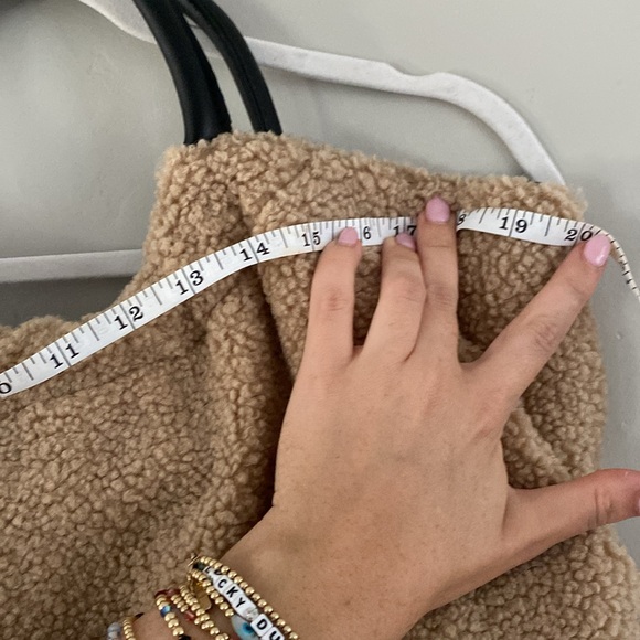 sherpa teddy slouchy bag - Picture 7 of 7